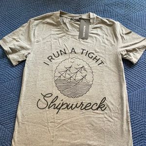 Graphic tee